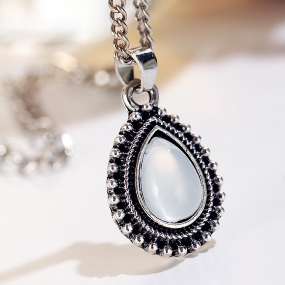 Aqua Stone Necklace - Picture 2 of 5